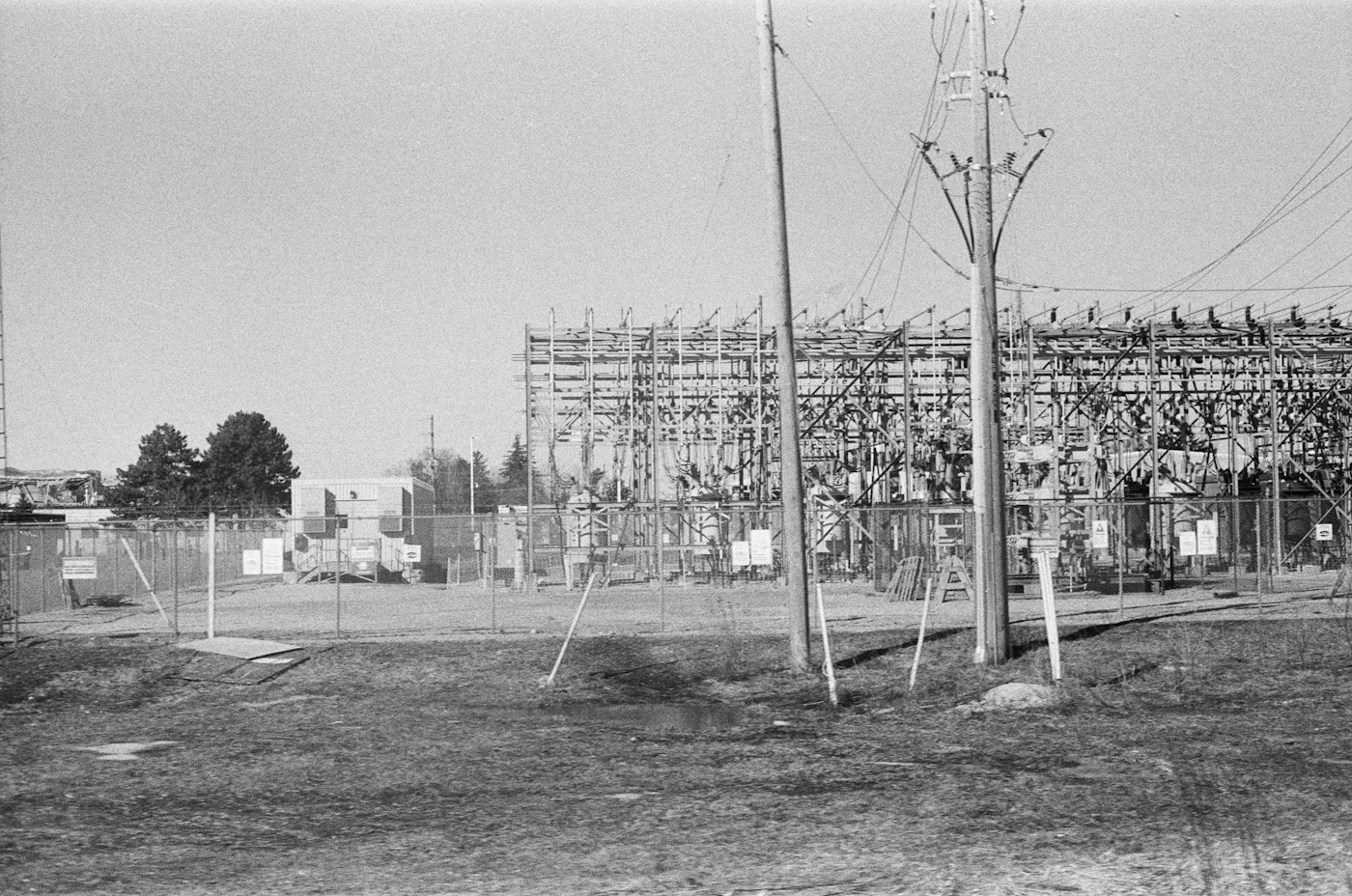 Yüksek gerilim trafo merkezi şalt sahası
